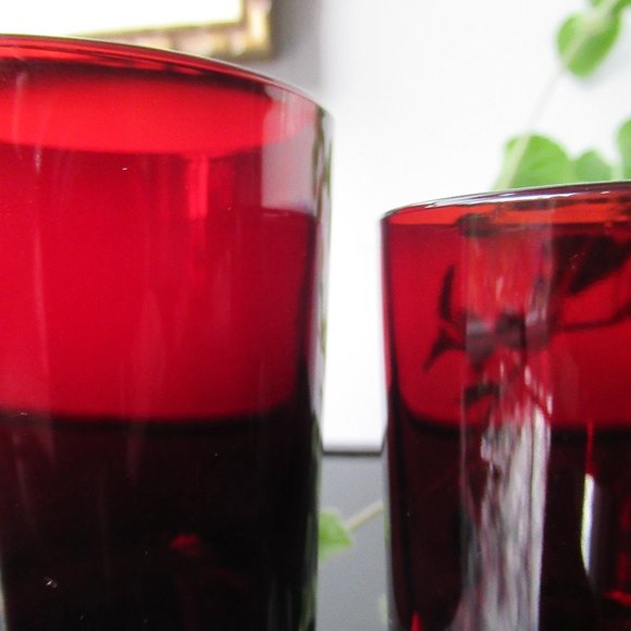 4 Red Ruby Wine Glasses by Luminarc, France - Picture 6 of 12